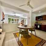 Calamari Homes - Centenario Casa 102 - Walled City