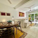 Calamari Homes - Centenario Casa 102 - Walled City