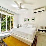 Calamari Homes - Centenario Casa 102 - Walled City