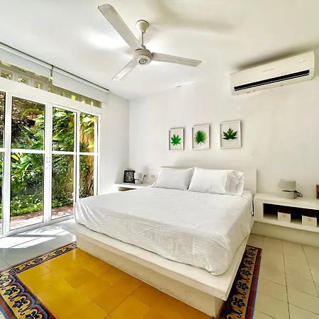 Calamari Homes - Centenario Casa 102 - Walled Cartagena