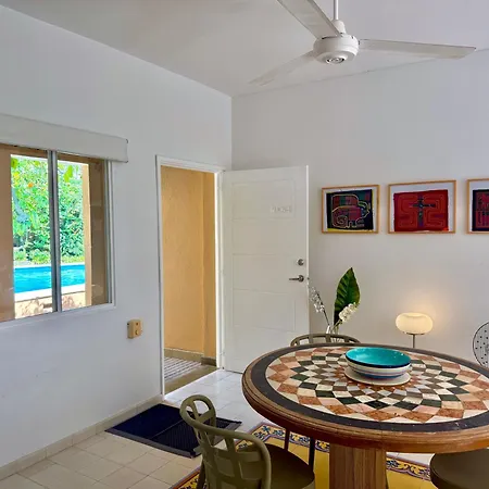 Calamari Homes - Centenario Casa 102 - Walled