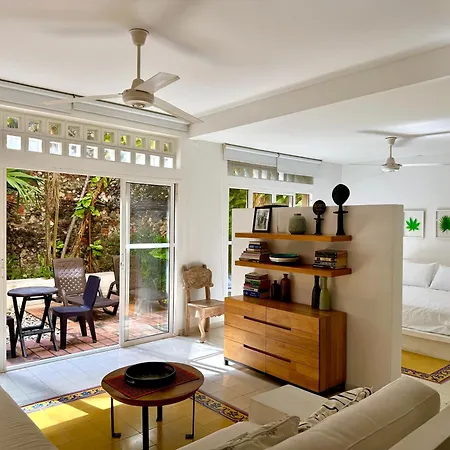 Calamari Homes - Centenario Casa 102 - Walled